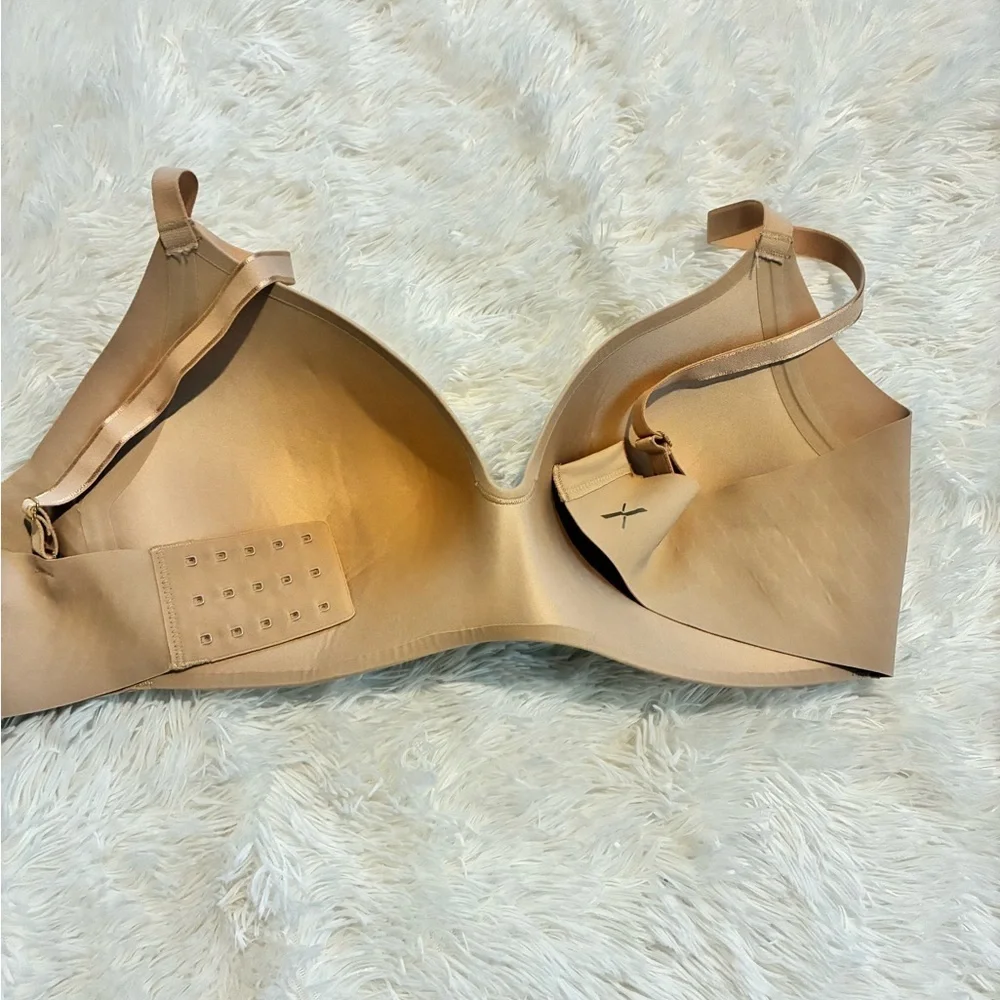 Knix Seamless Wireless Nude Bra | Size 5